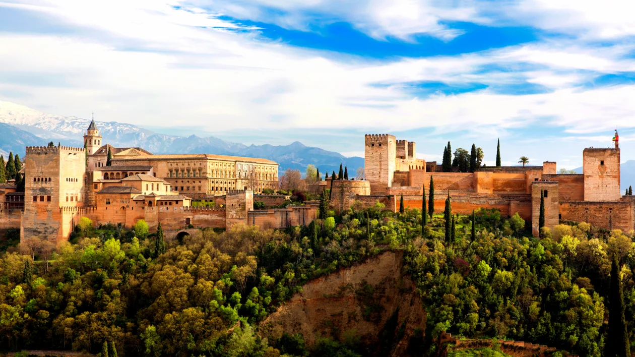 Alhambra Castle is one of the most famous monuments of Islamic Architecture.