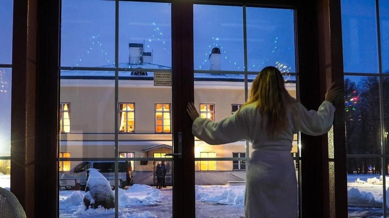 Enjoying winter at the Mäetaguse Manor Hotel, ©Visit Estonia.