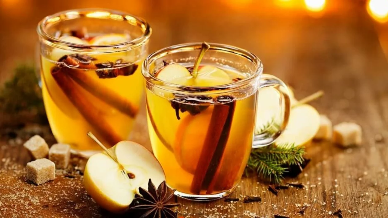 Hot cider with citrus fruits, ©Fotolia / Zbigniew Lewczak.