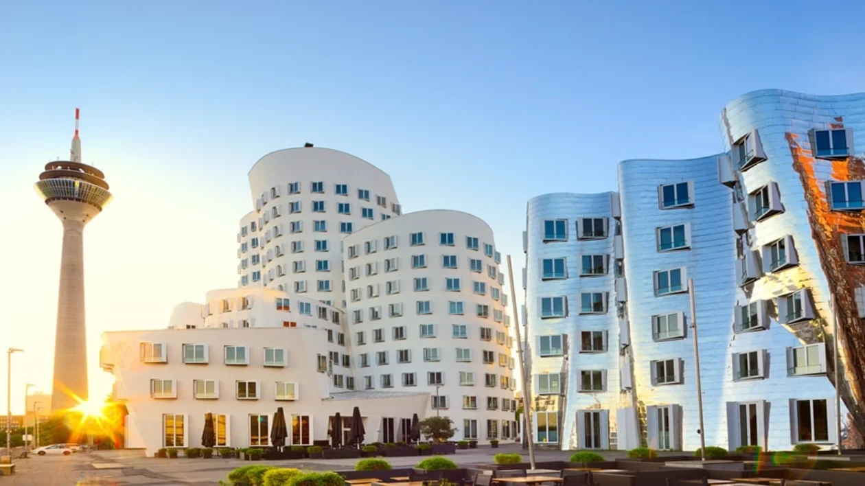 Düsseldorf: Rhine Tower and Neuer Zollhof building. © GNTB / Francesco Carovillano