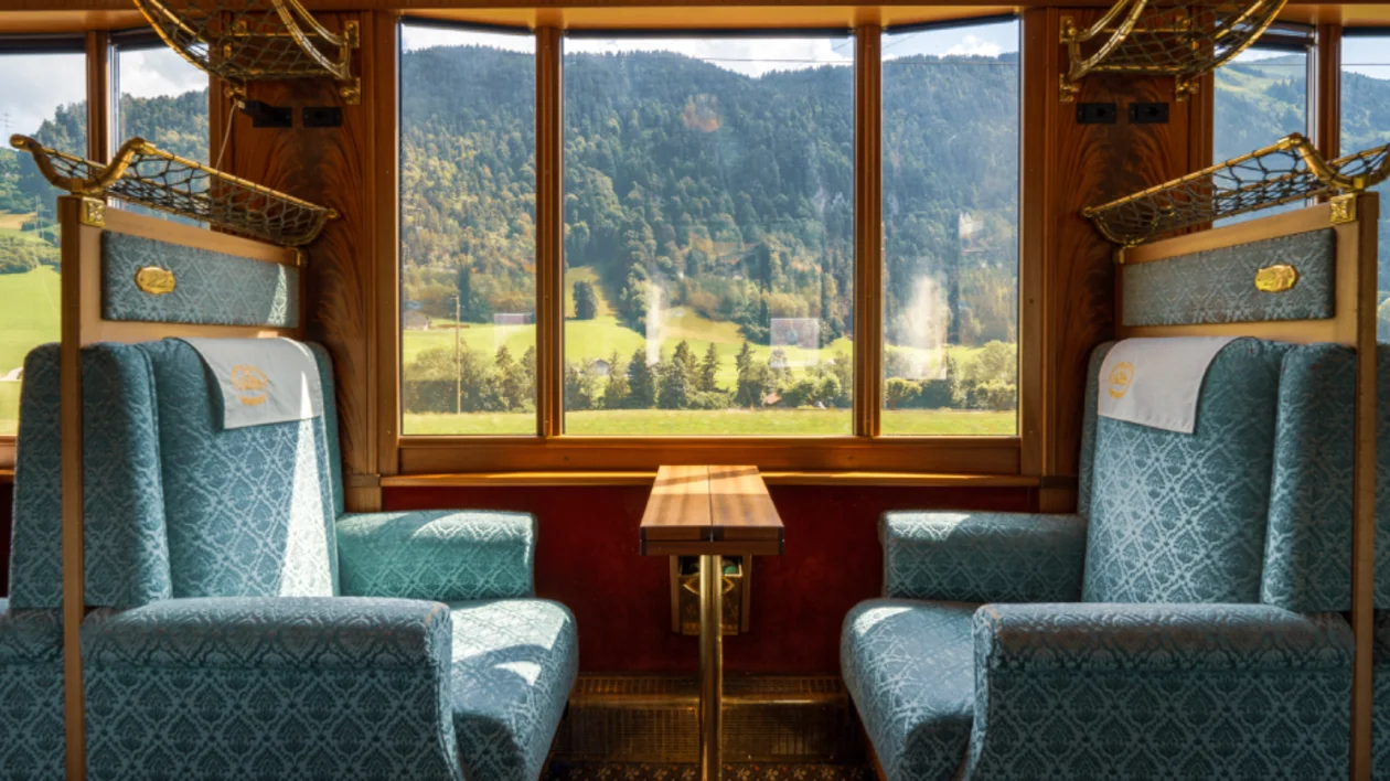 unique train journey between Montreux and Zweisimmen on the Belle Époque carriages that combine comfort, elegance, and romance worthy of the Orient Express.