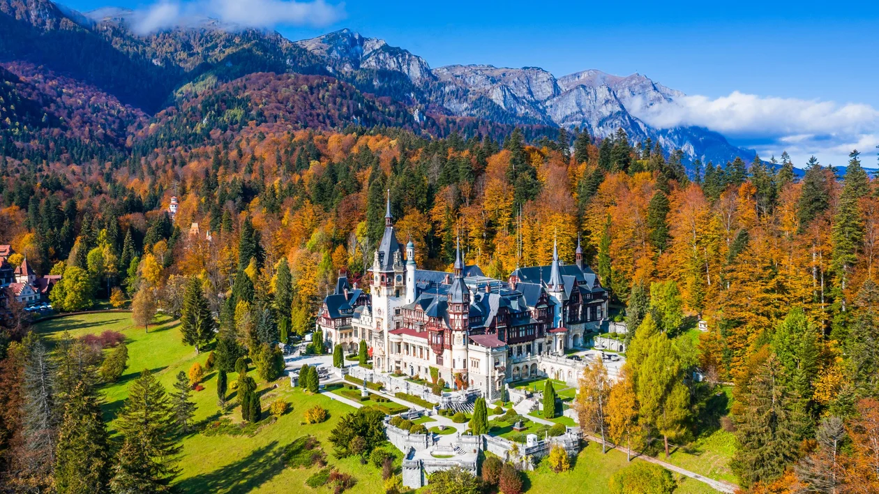 Peles,Castle,In,Autumn.,Sinaia,,Prahova,County,,Romania.