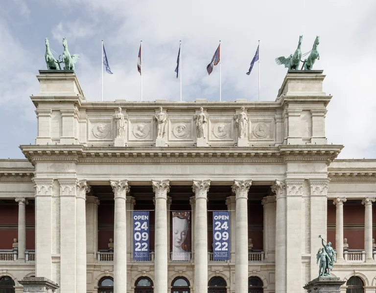 COVER - KMSKA_J7A6310-2-KarinBorghouts