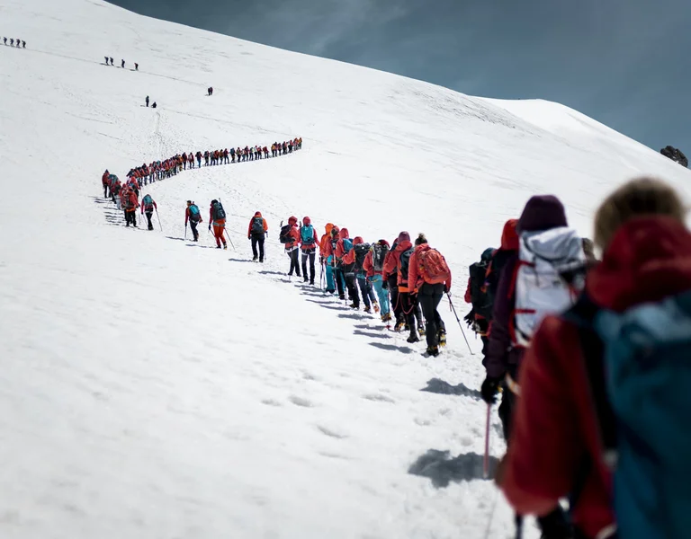 Cover-ST_3x2_100-Women-World-Record-Breithorn_86217-min