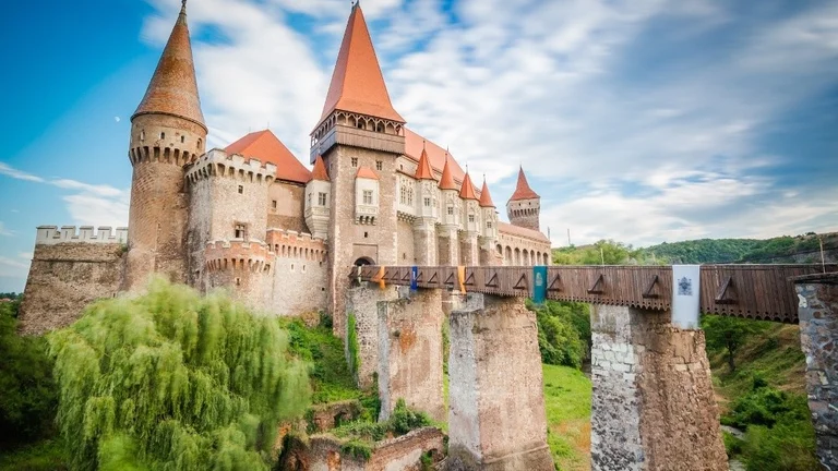 Hunyadi Castle Romania shutterstock