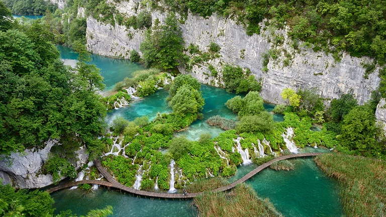 Plitvice Lakes National Park ©Luka Esenko / CNTB