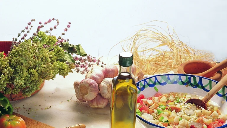 Explore the array of delicious food products from the Alentejo region.