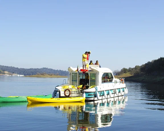 Alqueva lake, Alentejo © Turismo Alentejo